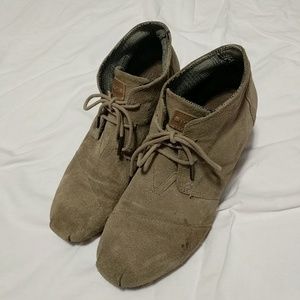 Toms Suede Wedges